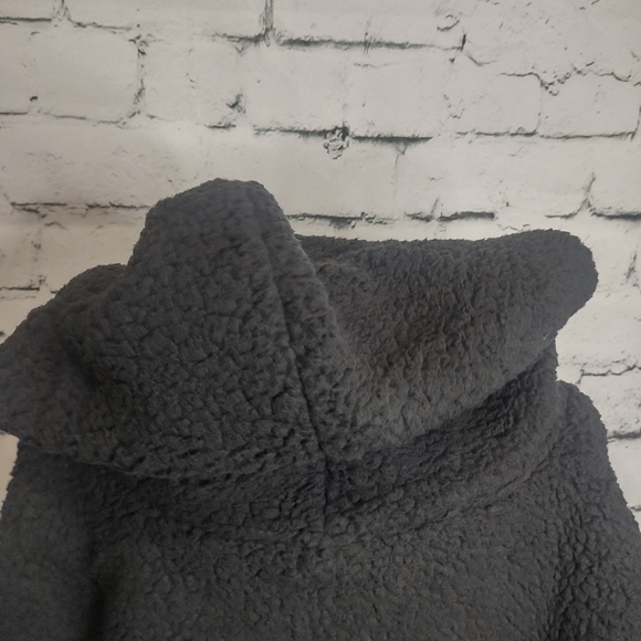 Victoria's Secret PINK Sherpa Hooded Pullover - Picture 13 of 16